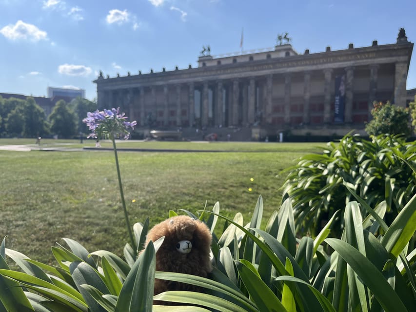Berlin: Third Reich and World War II Private Guided Tour - Starting Point at Brandenburg Gate