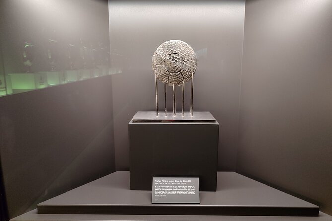 Bernabéu Real Madrid Stadium Guided Tour - Exploring the Santiago Bernabéu Stadium in Madrid