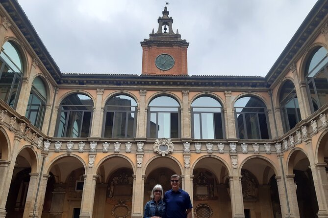 Best of Bologna Private Guided City Tour of Must-see Sites - Discover Bologna’s Symbolic Porticoes