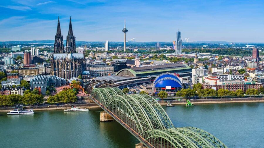 Best of Cologne: Private Walking Tour with a Local - Exploring Cologne’s Historic Old Town