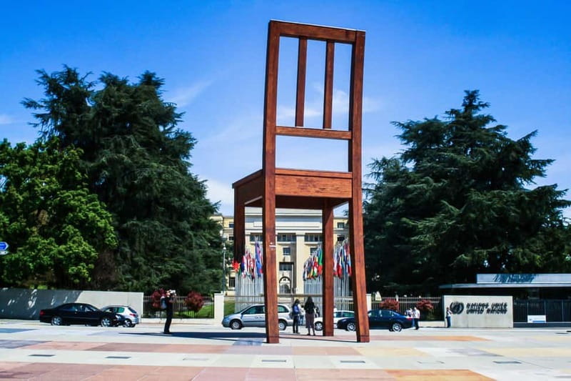 Best of Geneva City Tour: International Area and Old Town - Visiting Geneva’s International District: UN and Broken Chair