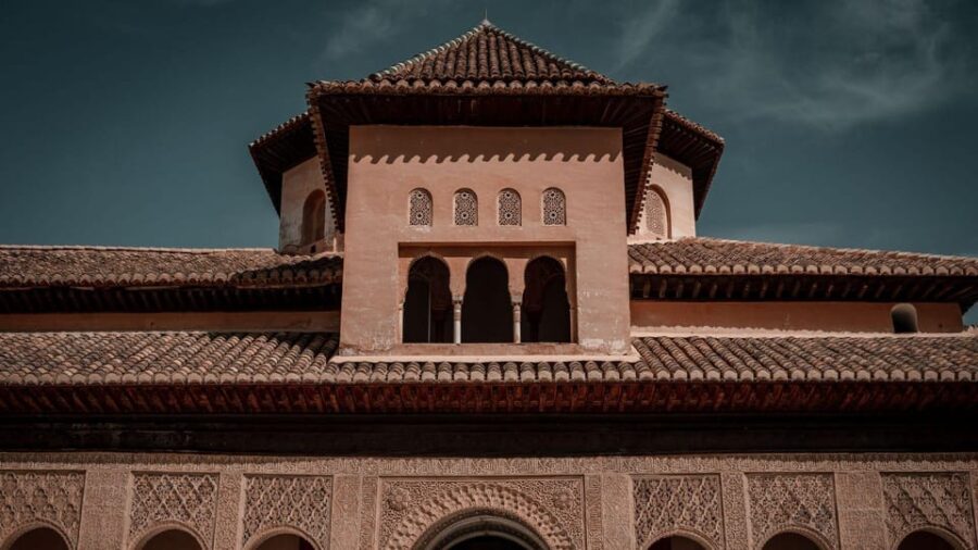 Best of Granada: Private Walking Tour with a Local - Starting Point at Plaza Nueva in Granada