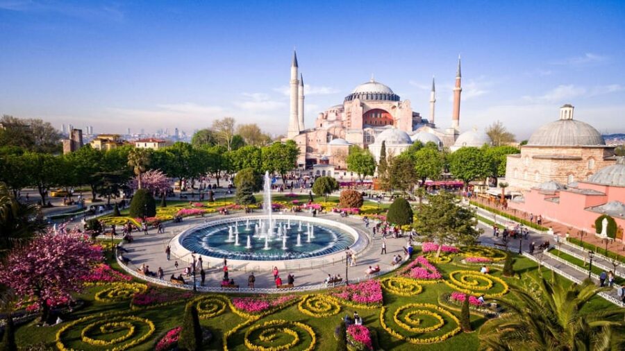 Best of Istanbul: Private Walking Tour with Local - Private Guide Customizes Your Istanbul Experience
