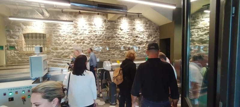 Bevagna: Olive Oil Mill Tour with Guided Tasting - Location and Meeting Details in Bevagna