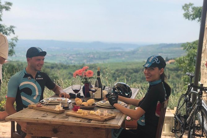 Bike Station Valpolicella: E-bike tour & Amarone Tasting - Visiting the Boutique Winery in Marano di Valpolicella
