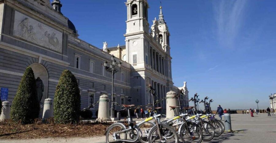 Bike Tour Through Madrid Río and Casa de Campo - Starting Point in the Heart of Madrid