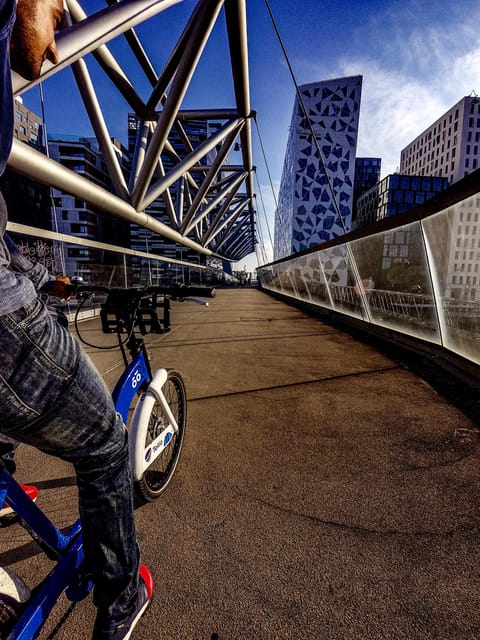 BIKING OSLO UP TO 8 PARTICIPANTS - Visiting Key Landmarks: The Royal Palace and Old Aker Church