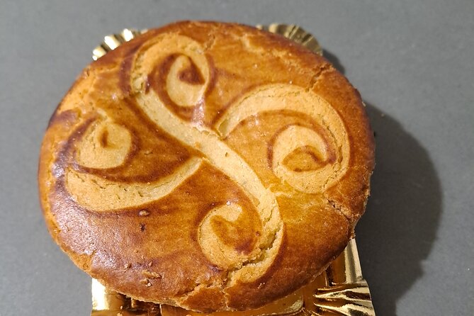 Bilbao Food Tour: Pintxos, Drinks, and Tapas with a Local - San Nikolas eliza: The Iconic Starting Stop