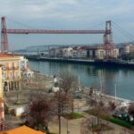 Bilbao : Private tour in Spanish - The Significance of the Guggenheim Museum