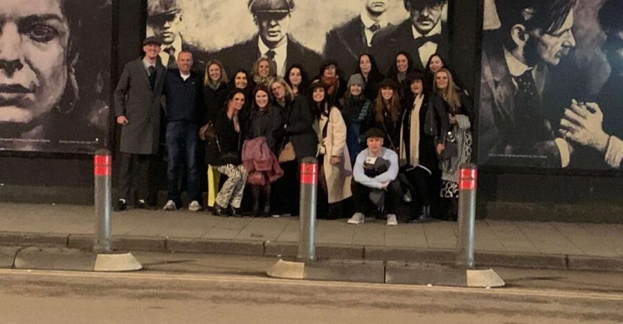 Birmingham: Slogging Gangs Guided Walking Tour - Enjoying a Pint at a Historic Birmingham Pub
