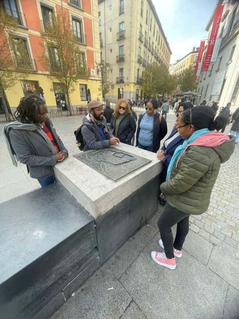 Black History Tour of Madrid: Heritage & Resistance - Starting Point at Plaza de Isabel II and Meeting Details