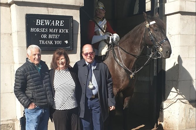 Black Taxi Tour Of London - Exploring Iconic Landmark Highlights: Apsley House and Wellington Arch