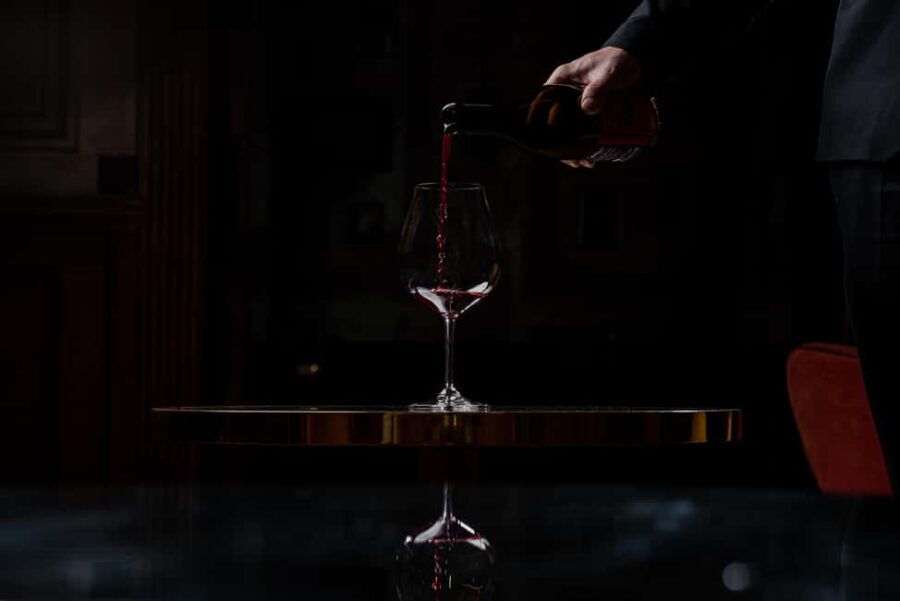 Blind Wine Tasting Experience - The Art of Tasting in Total Darkness