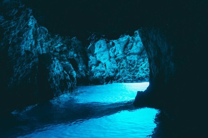 Blue Cave Full-Day Boat Tour with Hvar and 5 Islands - Starting Point and Duration of the Tour