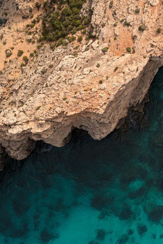 Blue Lagoon, Crystal Lagoon & Comino Caves Private Boat Tour - Discovering the Comino Caves and Rock Formations