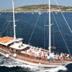 Blue lagoon, Crystal Lagoon & Comino Island & Caves - Meeting Point and Logistics at Mellieha Bay