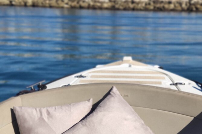 Boat Rental Without License in Benalmádena - What the boat includes and the onboard features