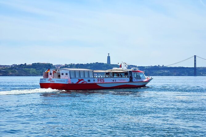 Boat ride in Tagus river - Starting Point at Terreiro do Paço in Lisbon