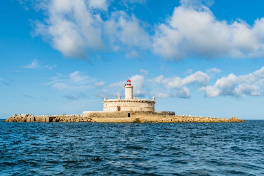 Boat tour: charming Cascais Coast to Lisbon lighthouse - Starting Point at Cascais Marina and Check-In Details