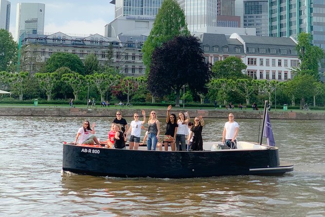 Boat Tour in Frankfurt for up to 12 Guests - Iconic Frankfurt Skyline: The Highlight of the Cruise