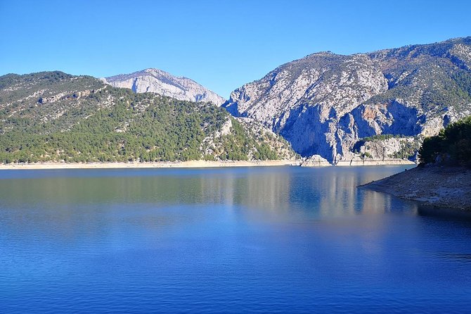 Boat Trip to Green Canyon with Lunch from Alanya Area - Exploring Green Canyon’s Emerald Waters and Scenic Boat Trip