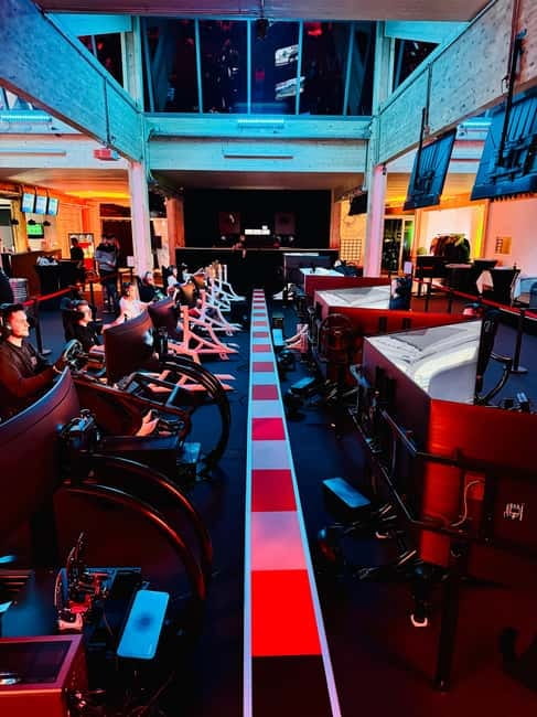 Böblingen: Unique Racing Simulation Experience - Böblingens State-of-the-Art Simulators Offer Professional-Grade Racing