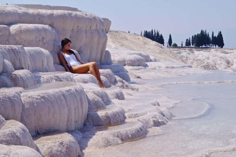 Bodrum:Pamukkale Cotton Castle & Hierapolis Day Trip w/Lunch - Exploring Pamukkale’s Dazzling White Travertine Terraces