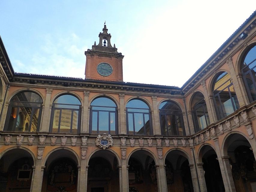 Bologna: Audio-Guided Archiginnasio Visit with Food Tasting - Exploring the Archiginnasio Palace and Its Architecture