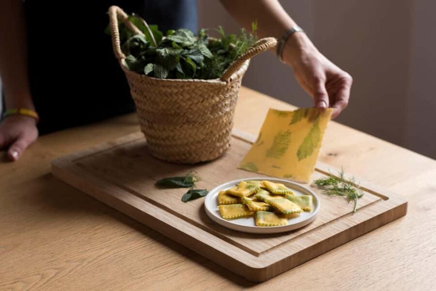 Bologna: Creative Pasta Making Class with Natural Colors - Sara: Bologna’s Creative Pasta Teacher