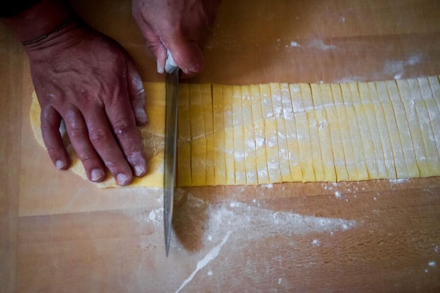 Bologna: Pasta Tagliatelle Ragu Cooking Class with Wine - Learning to Make Handmade Pasta and Tortellini