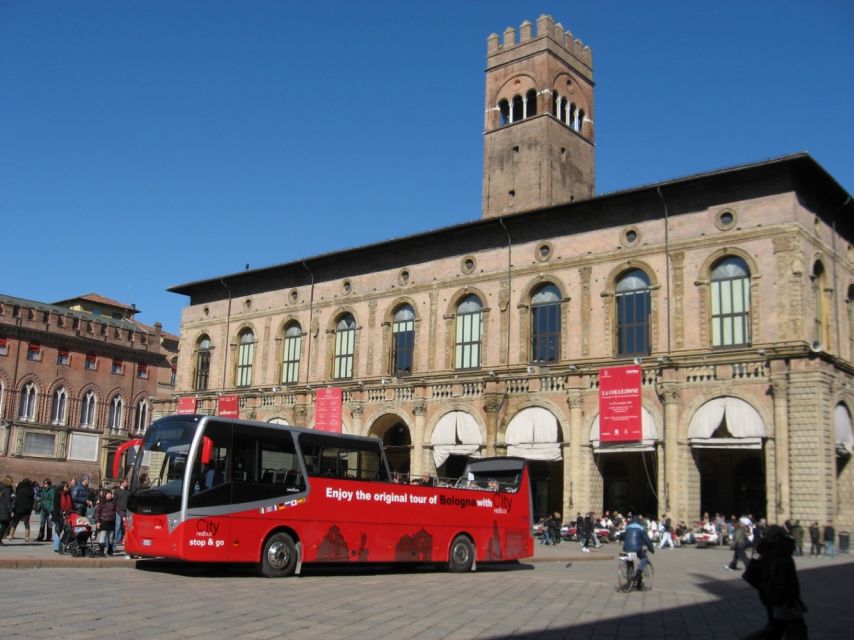 Bologna: Red Bus City Tour and Local Food Tasting - Starting Point at Fontana del Nettuno