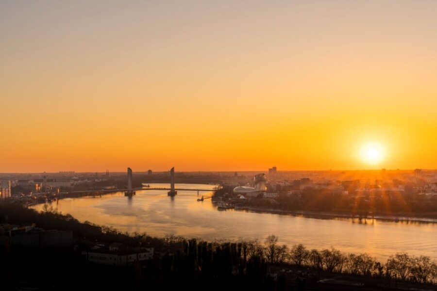 Bordeaux: 2-Hour River Dinner Cruise - Gourmet French Cuisine Served Onboard