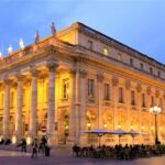 Bordeaux: Classic Architecture 2h Walking Tour - Exploring Bordeaux’s Urban Planning and Public Squares