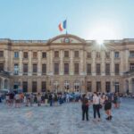 Bordeaux: Famous Figures 2h Walking Tour - The Tour Starts at the Place de la Bourse, Centering on Montaigne and Montesquieu