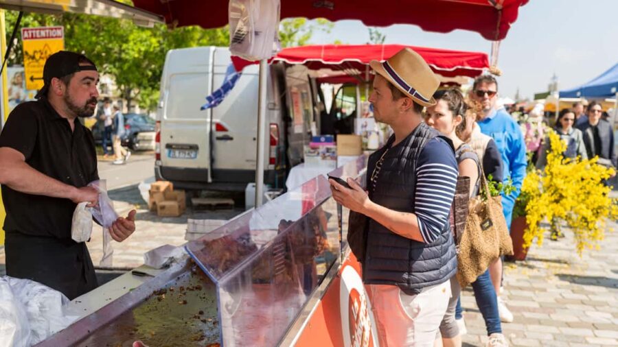 Bordeaux: Farmers Market Tour & Gourmet River Cruise - The Market Visit and Tastings