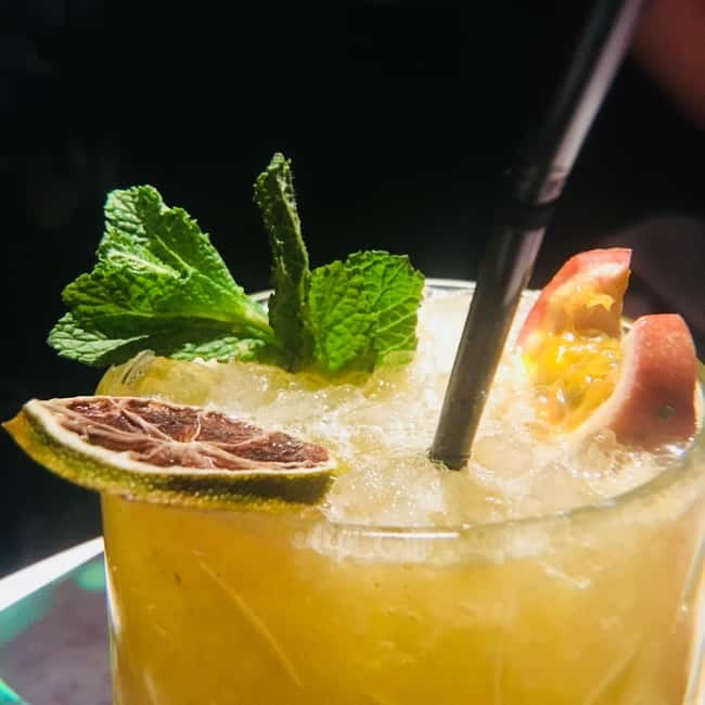 Bordeaux: "Leftovers from the fridge" cocktails - Starting Point in Bordeauxs Historic Center