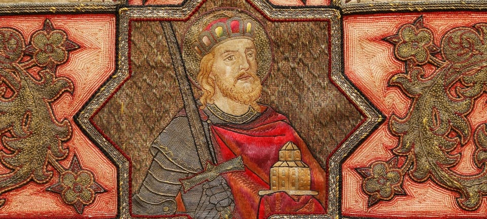 Bordeaux Medieval Tour: Explore Architecture and History - Wandering Through Bordeaux’s Oldest Medieval Houses and Narrow Streets