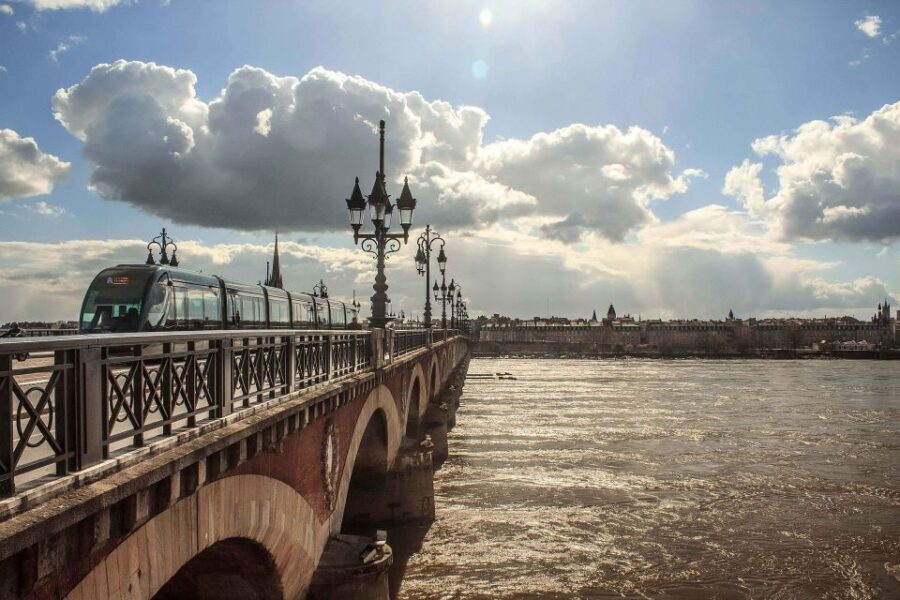 Bordeaux: Private Walking Tour with a Local - The Flexibility of a Customizable Itinerary