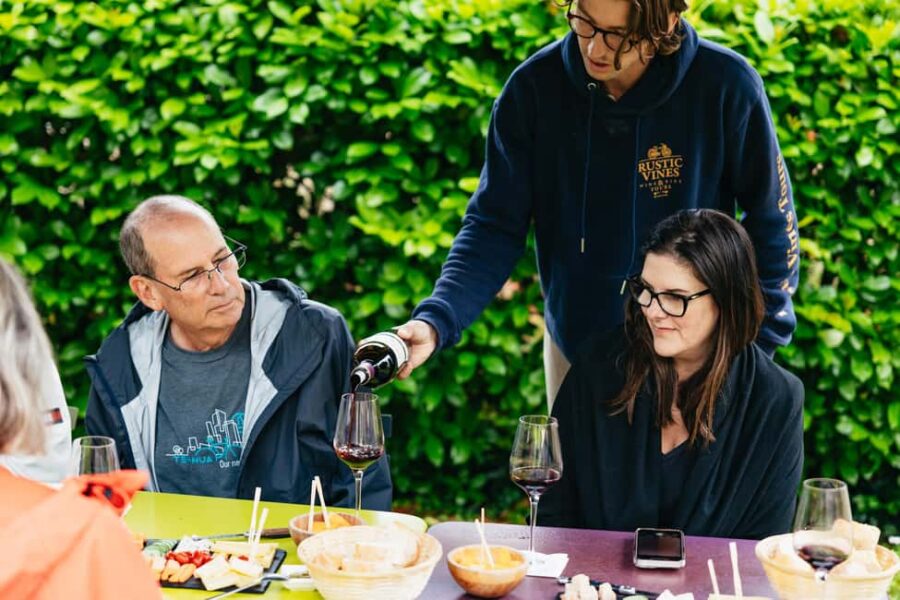 Bordeaux: St. Emilion Day Trip with Wine Tasting and Lunch - Starting Point and Transportation Details