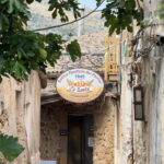 Borgo Parrini Gaudí-style: walking tour + optional tasting 2h, small group - Creative Moments in the Village Courtyards and Terraces