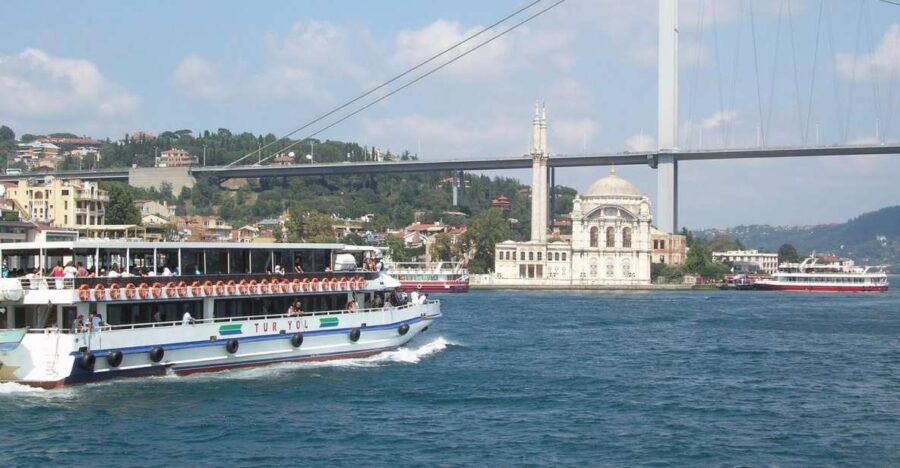 Bosphorus Tour With Lunch - Starting with Istanbul’s Most Famous Landmarks from the Water