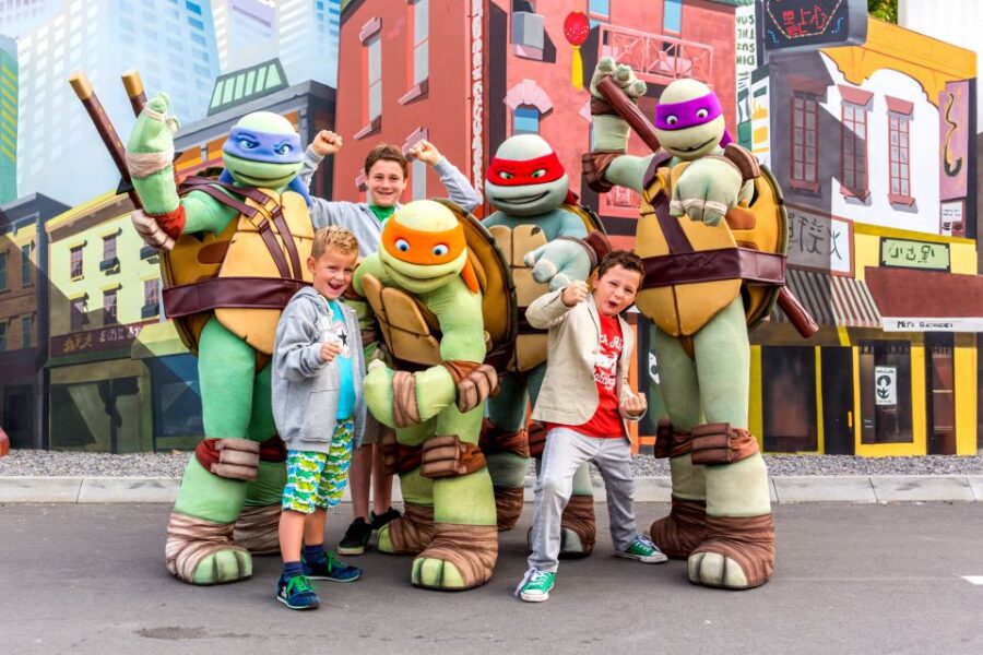 Bottrop: Movie Park Full-Day Admission Ticket - Special Halloween Events and Haunted Attractions