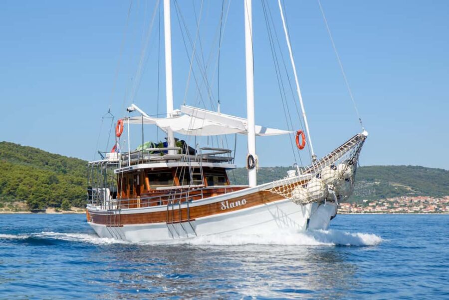 Brac/olta/Blue Lagoon - One-day excursion by boat - Setting Sail from Split for the Croatian Islands