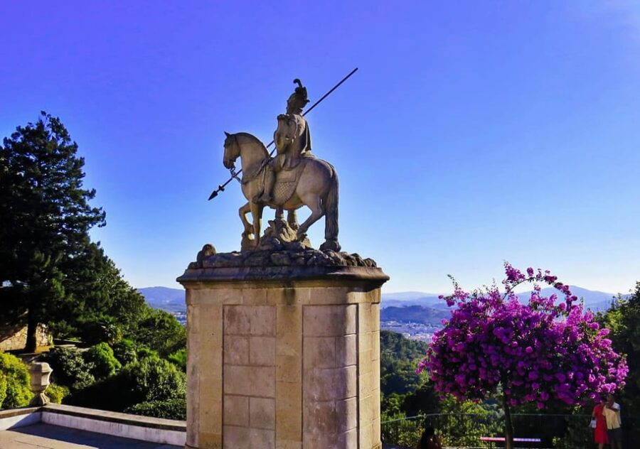 BRAGA E GUIMARÃES: Historical Private Tour from Porto - Pick-up and Drop-off at Porto Hotels Ensures Convenience