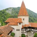 Braov: Bran, Rânov, and Pele Castles Tour with Guide - From the Old Town to Sinaia’s Castle