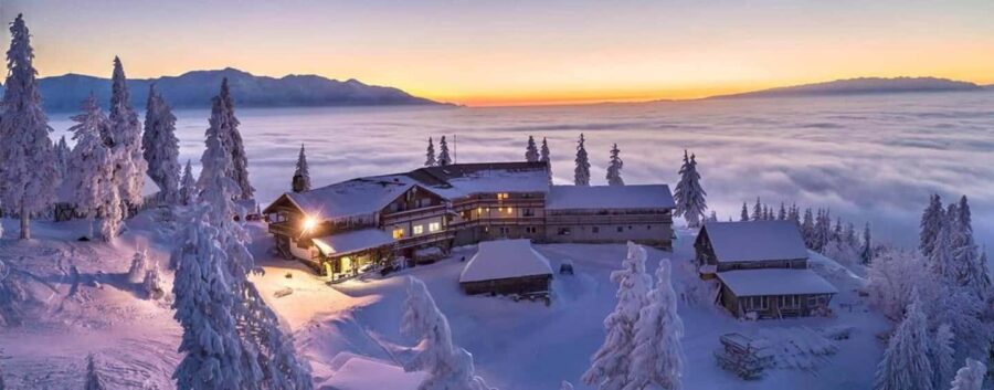 Braov: Milk Cave Guided Tour with Postvarul Hut Visit - Relaxing at Postvarul Hut with Mountain Views