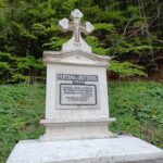 Braov: Private Piatra Craiului Hike to Curmatura Cabin - From the Starting Point to the Meeting Spot in Braov