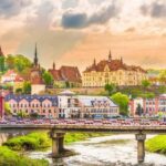 Braov: Transylvania Day Trip with Guide and Snacks - How This Tour Compares to Similar Experiences