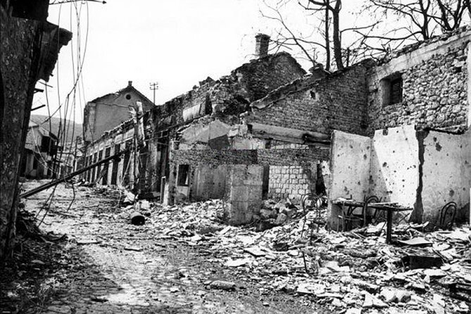 Break-up of Yugoslavia & The War in Mostar: Life Under Siege - Walking Along the West Front Line at Kujundziluk Street