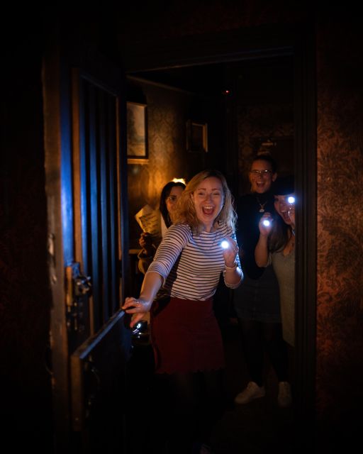 Brighton: The Prince's Panic Murder Mystery Experience - Starting Point: The World’s End Pub in Brighton